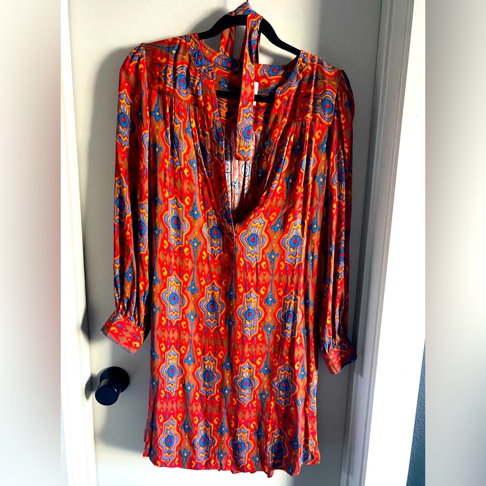 Anthropologie long sleeve dress with sash ❤️ Never worn!